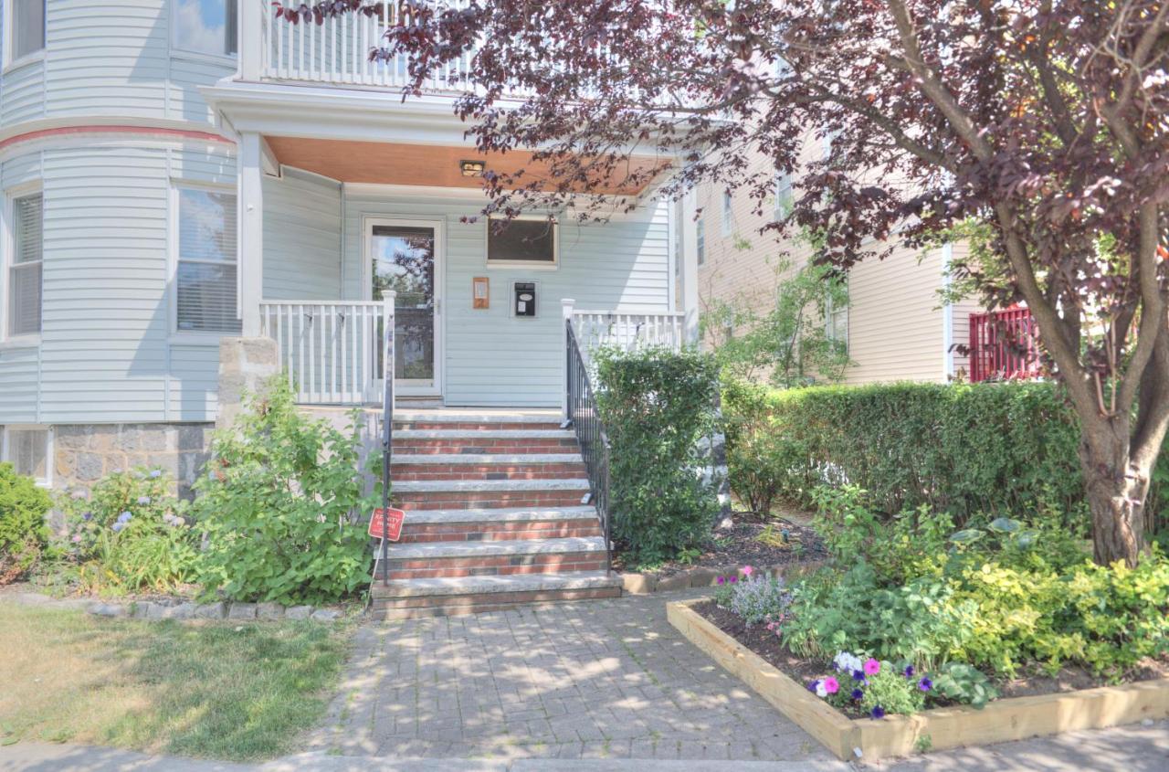Bright & Spacious 2Br Apartment, Mins From Downtown Boston, Parking Esterno foto
