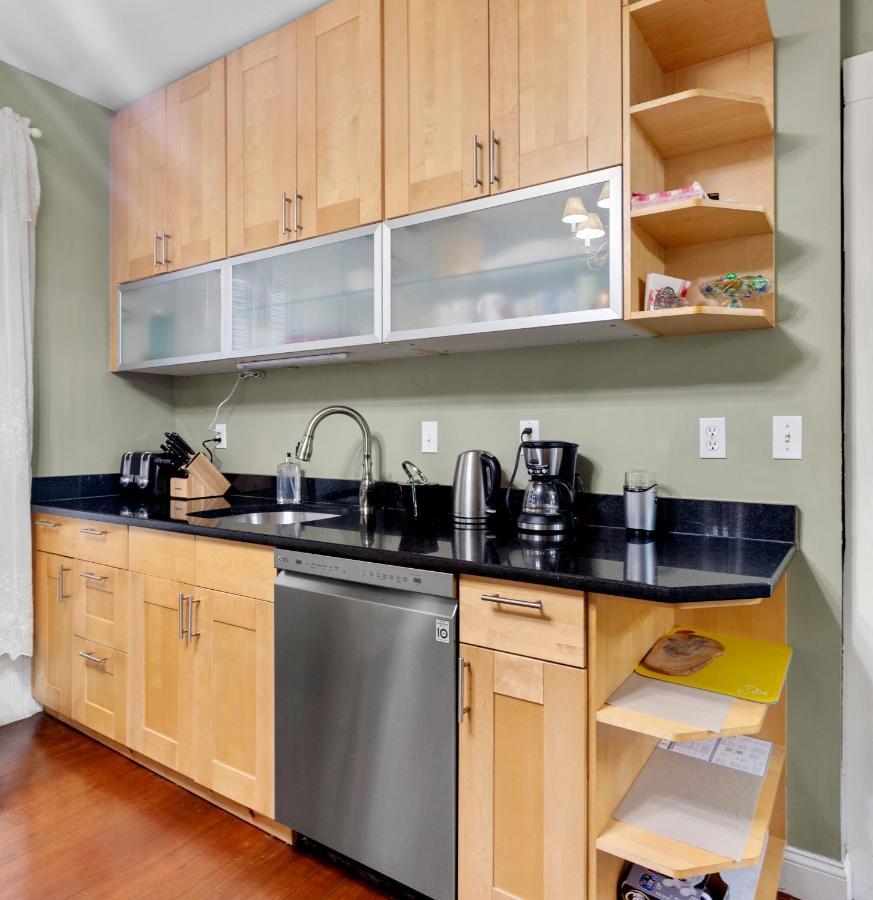 Bright & Spacious 2Br Apartment, Mins From Downtown Boston, Parking Esterno foto