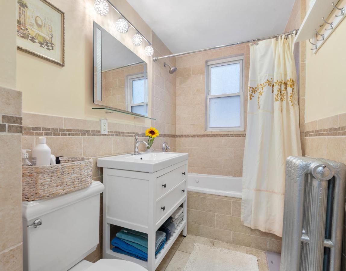 Bright & Spacious 2Br Apartment, Mins From Downtown Boston, Parking Esterno foto