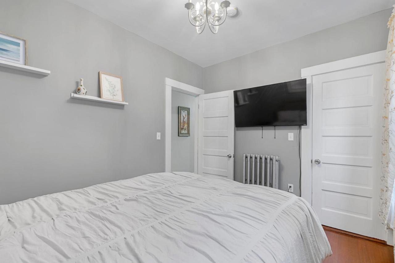Bright & Spacious 2Br Apartment, Mins From Downtown Boston, Parking Esterno foto