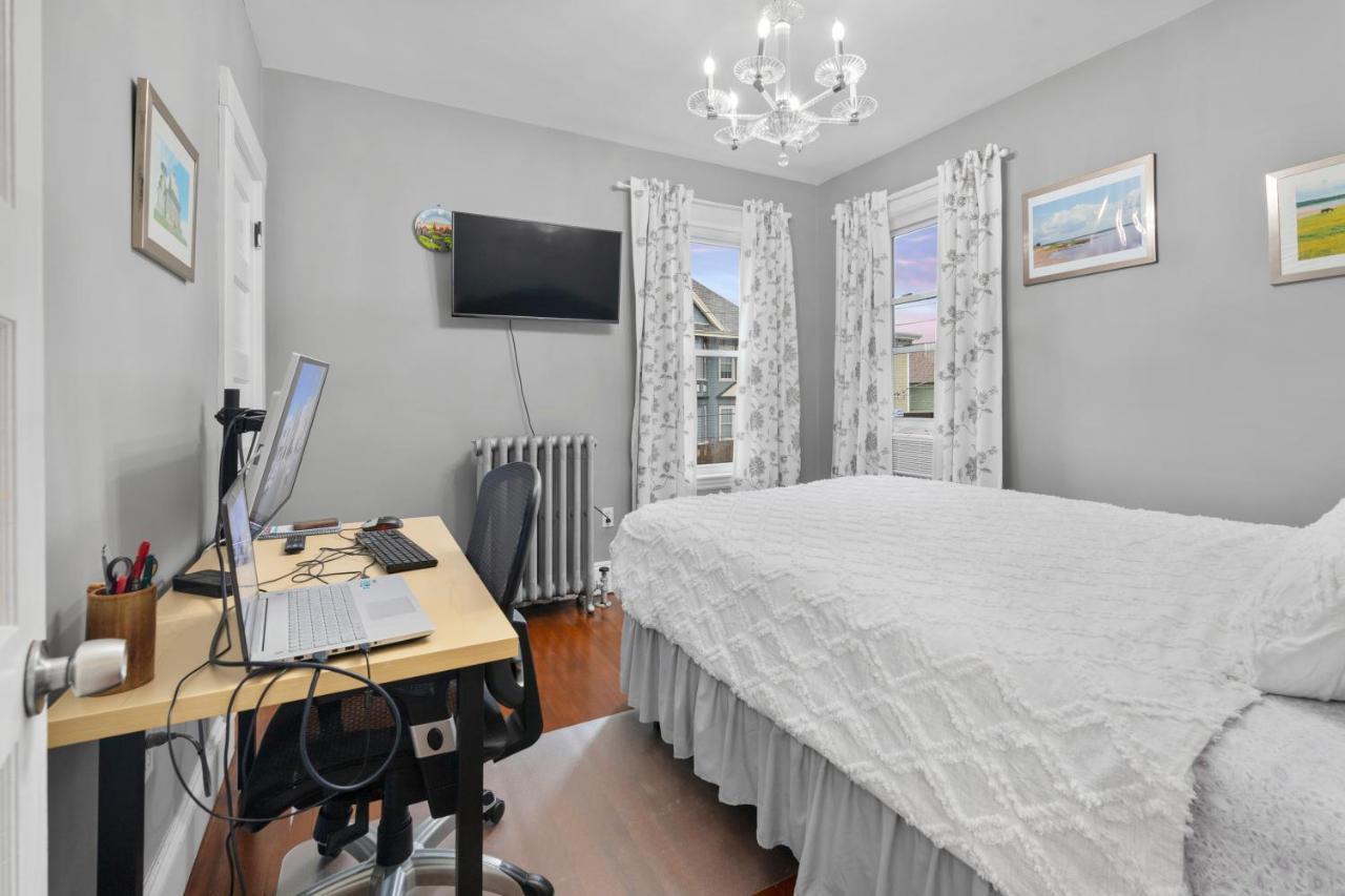 Bright & Spacious 2Br Apartment, Mins From Downtown Boston, Parking Esterno foto