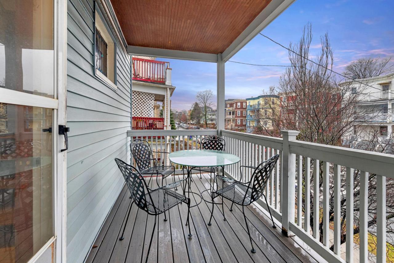 Bright & Spacious 2Br Apartment, Mins From Downtown Boston, Parking Esterno foto