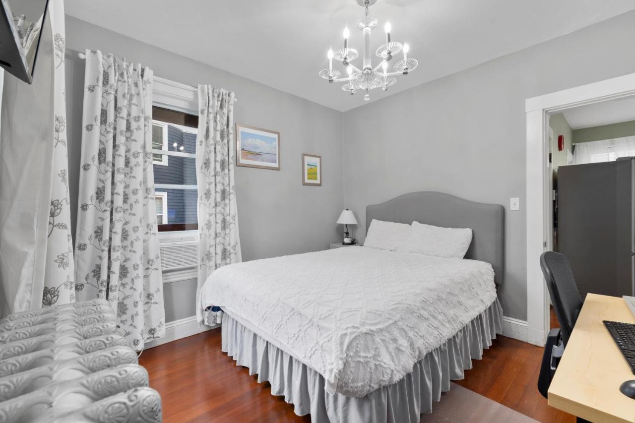 Bright & Spacious 2Br Apartment, Mins From Downtown Boston, Parking Esterno foto