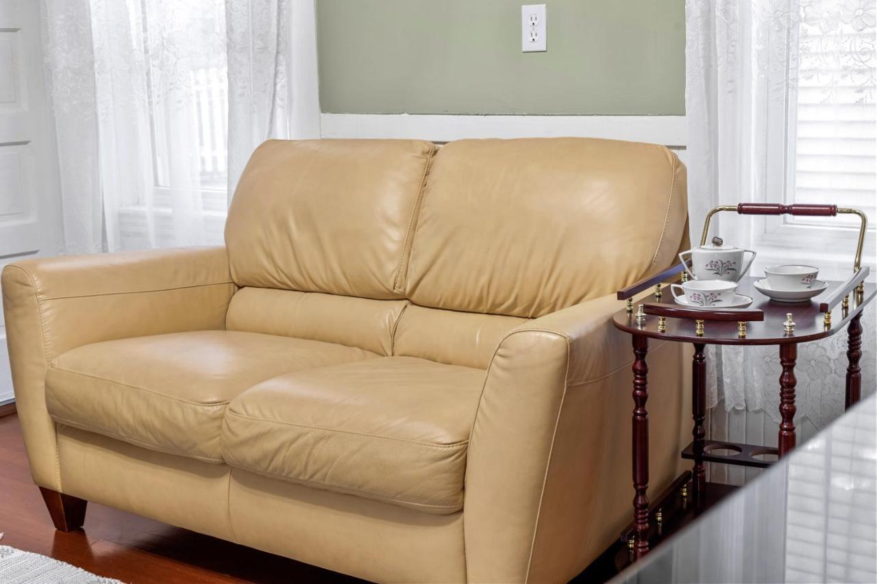 Bright & Spacious 2Br Apartment, Mins From Downtown Boston, Parking Esterno foto
