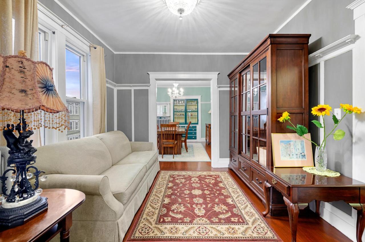 Bright & Spacious 2Br Apartment, Mins From Downtown Boston, Parking Esterno foto